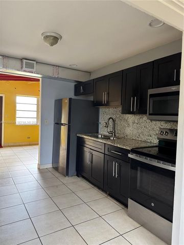 2620 SW 53rd Ave, West Park, FL 33023