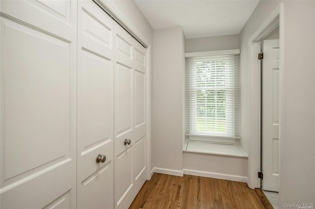 22 Duke Of Gloucest, Manhasset, NY 11030