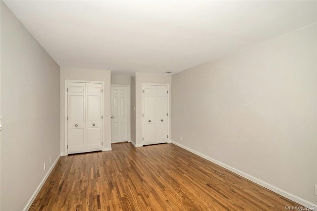 22 Duke Of Gloucest, Manhasset, NY 11030