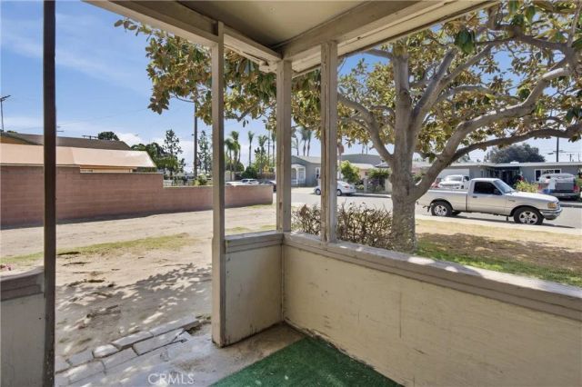 2425 W Occidental Street, Santa Ana, CA 92704
