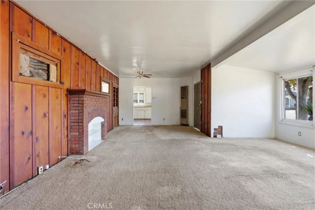 2425 W Occidental Street, Santa Ana, CA 92704