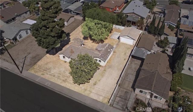 2425 W Occidental Street, Santa Ana, CA 92704