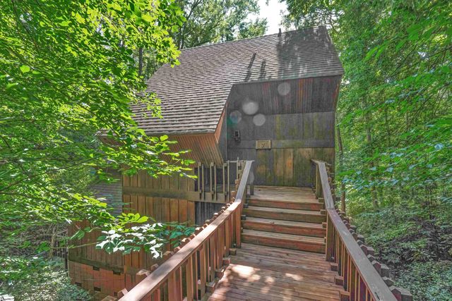 7 W Avondale Drive, Greenville, SC 29609