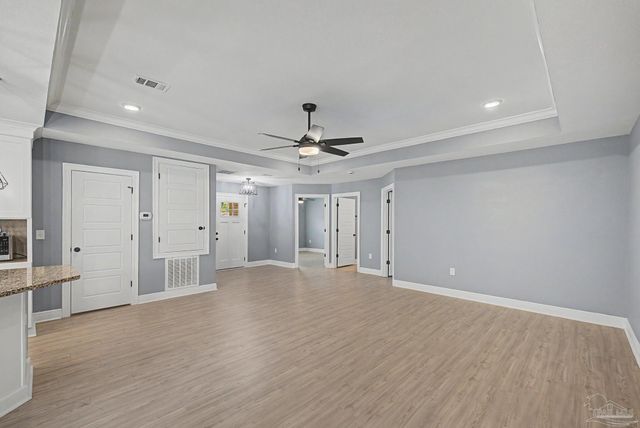 10427 Tanton Rd, Pensacola, FL 32506