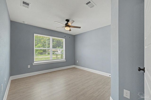 10427 Tanton Rd, Pensacola, FL 32506