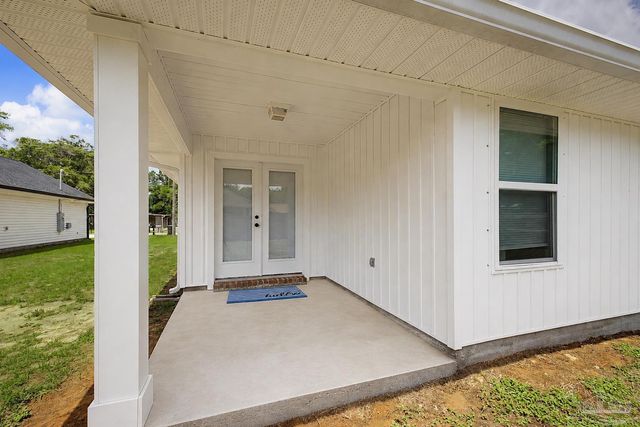 10427 Tanton Rd, Pensacola, FL 32506