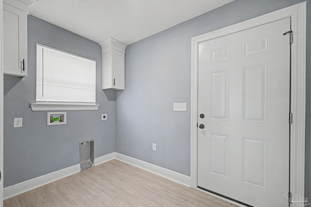 10427 Tanton Rd, Pensacola, FL 32506