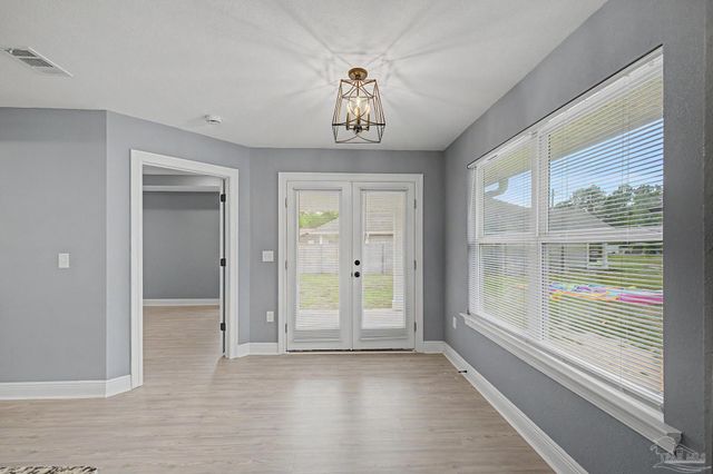 10427 Tanton Rd, Pensacola, FL 32506