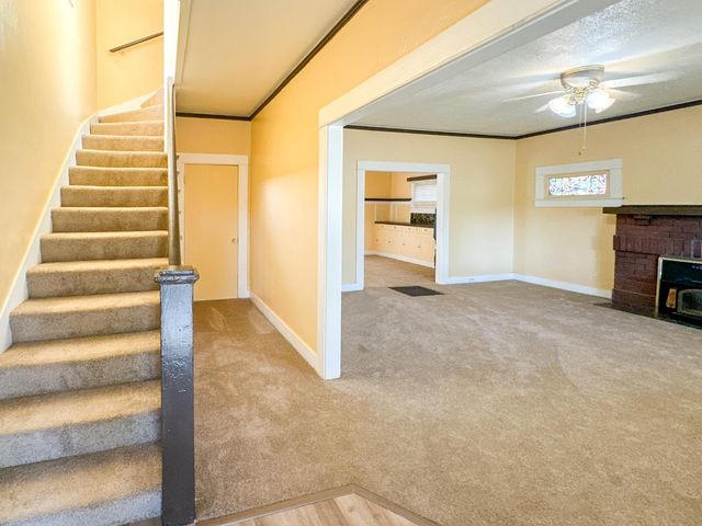 123 Almond Ave, Modesto, CA 95354