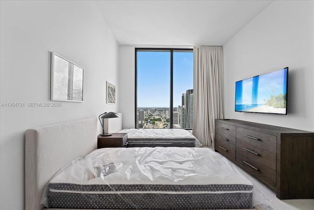 159 NE 6th St 4815, Miami, FL 33132