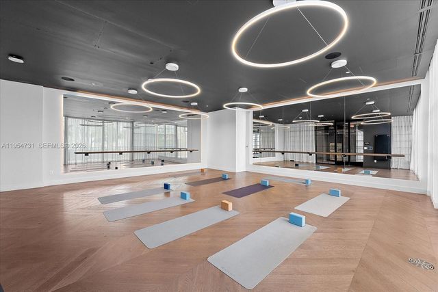 159 NE 6th St 4815, Miami, FL 33132