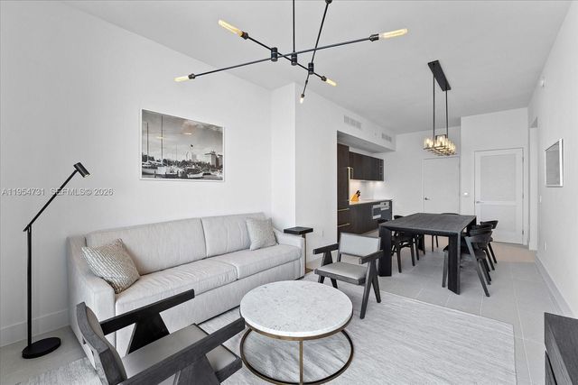 159 NE 6th St 4815, Miami, FL 33132