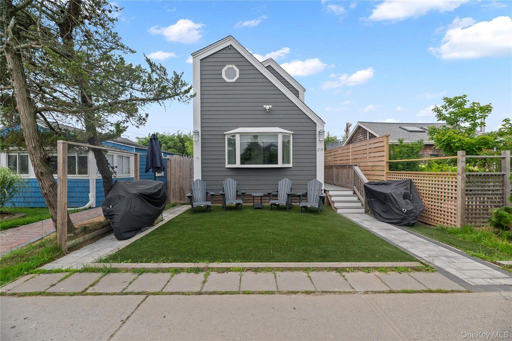 29 Bungalow Walk, Ocean Beach, NY 11770