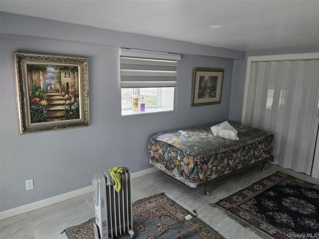 13 S Shore Drive, Middletown, NY 10940