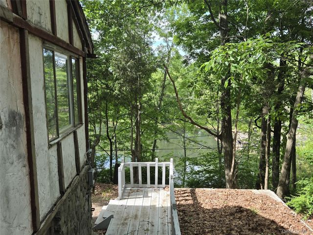 13 S Shore Drive, Middletown, NY 10940