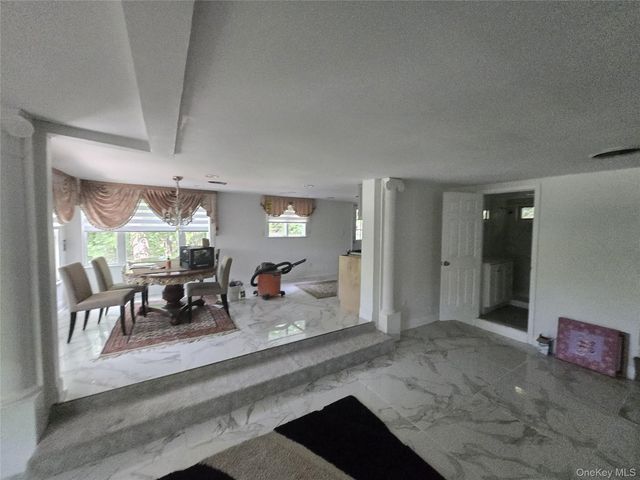 13 S Shore Drive, Middletown, NY 10940