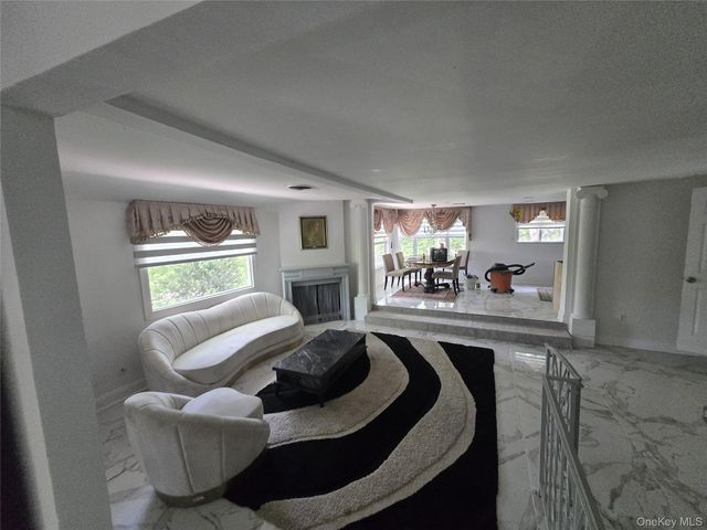 13 S Shore Drive, Middletown, NY 10940