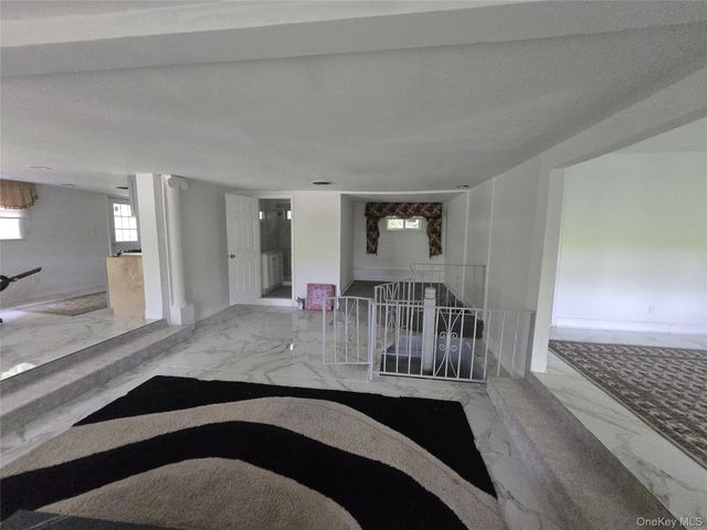 13 S Shore Drive, Middletown, NY 10940