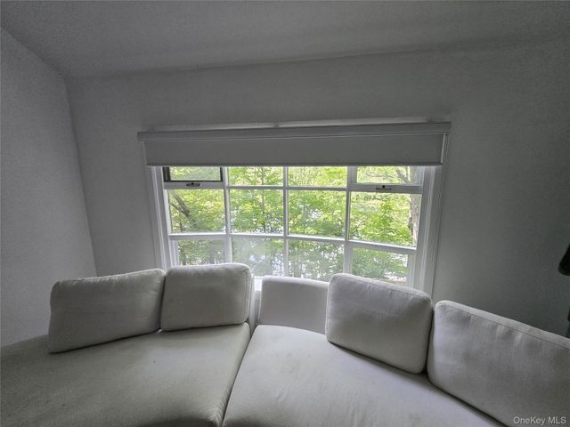 13 S Shore Drive, Middletown, NY 10940