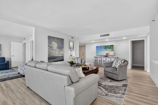 2917 S Ocean Boulevard, Highland Beach, FL 33487