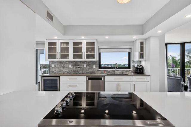 2917 S Ocean Boulevard, Highland Beach, FL 33487