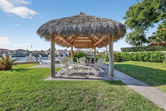 2917 S Ocean Boulevard, Highland Beach, FL 33487