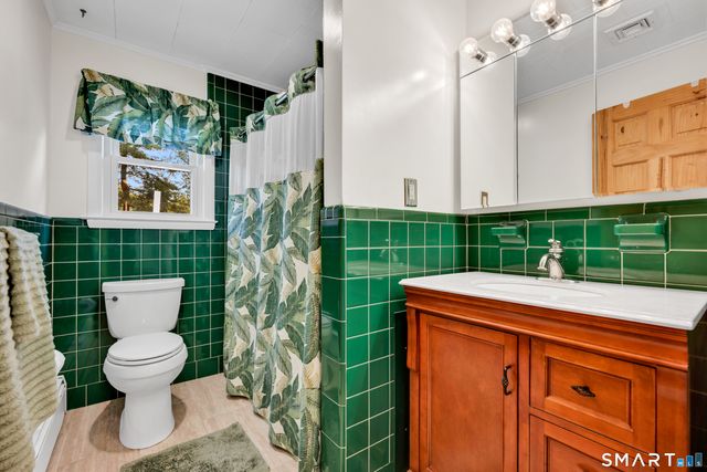 24 Barbonsel Road, East Hartford, CT 06118