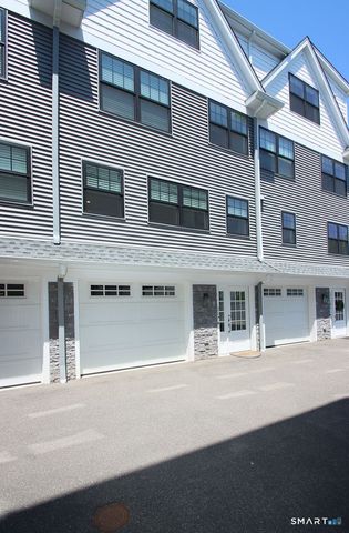 25 Beaumont Street 25, Fairfield, CT 06824