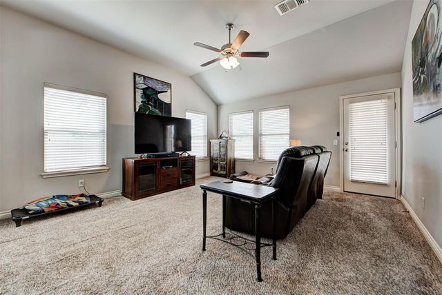 19112 Hecho Drive, Edmond, OK 73012
