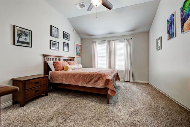 19112 Hecho Drive, Edmond, OK 73012