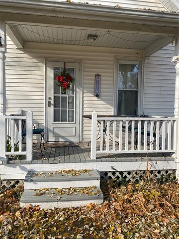 224 Vine Street, Greenville, IL 62246