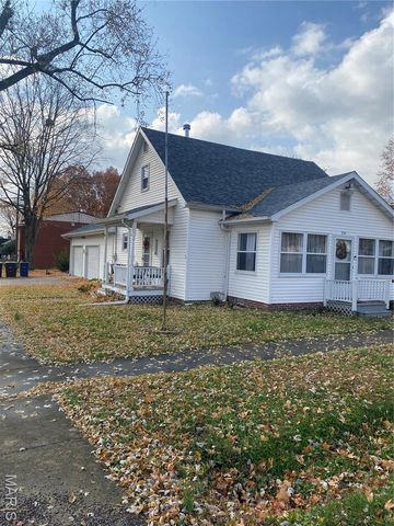 224 Vine Street, Greenville, IL 62246