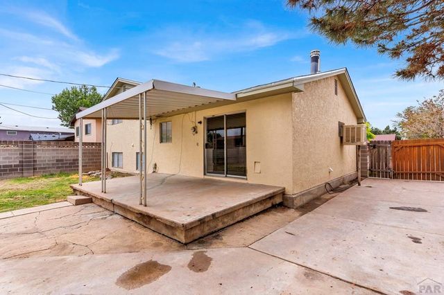 3825 Azalea St, Pueblo, CO 81005