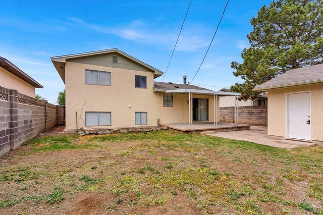 3825 Azalea St, Pueblo, CO 81005