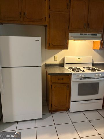 126 Oak Circle, Stockbridge, GA 30281