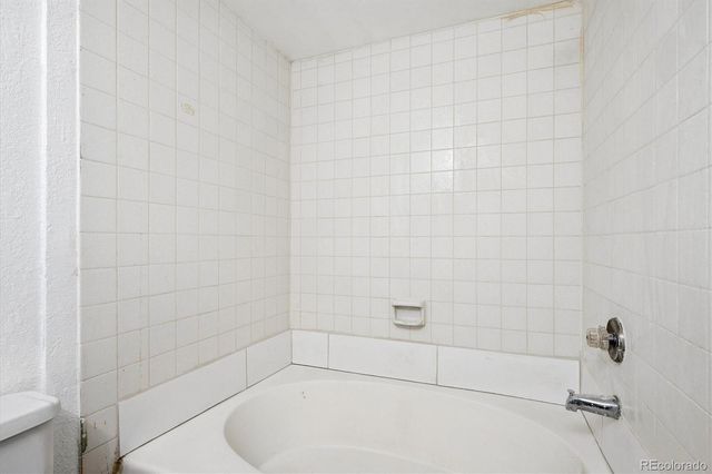 17050 E Ford Drive 102, Aurora, CO 80017