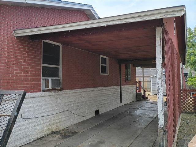 2141 Karen Dr, Corpus Christi, TX 78416