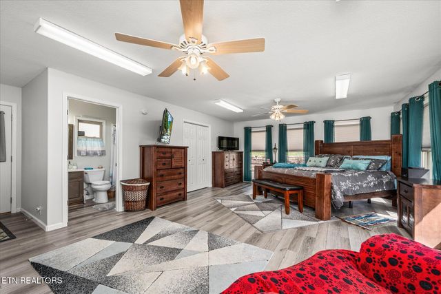 114 Lakeshire Drive, Crossville, TN 38558