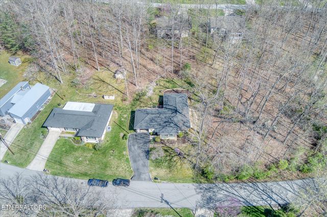 114 Lakeshire Drive, Crossville, TN 38558