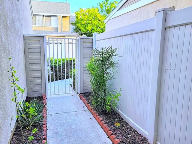 27835 BERWICK 38, Mission Viejo, CA 92691