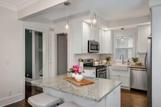 5200 York Avenue S, Minneapolis, MN 55410