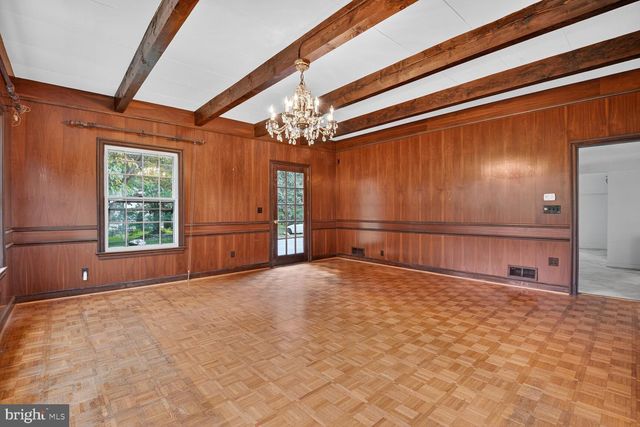 9107 RIVER RD, Potomac, MD 20854