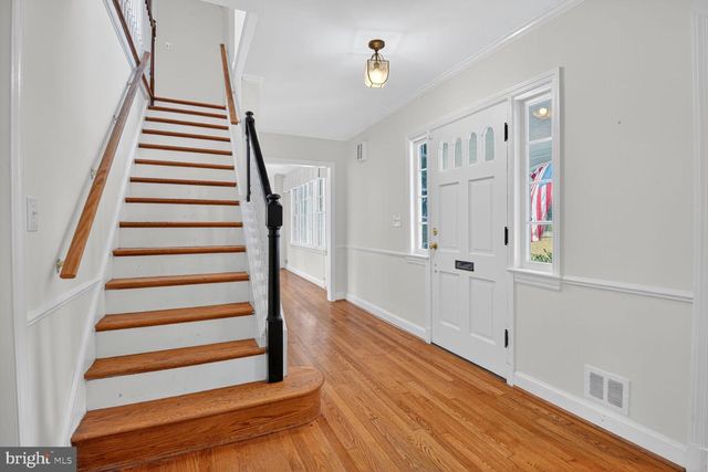 9107 RIVER RD, Potomac, MD 20854