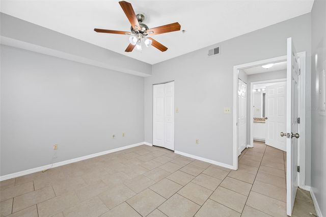5612 PINNACLE HEIGHTS CIRCLE 206, Tampa, FL 33624