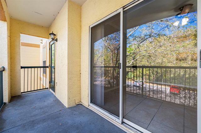 5612 PINNACLE HEIGHTS CIRCLE 206, Tampa, FL 33624