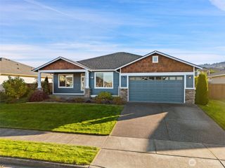 71 Blue Glacier Loop, Sequim, WA 98382
