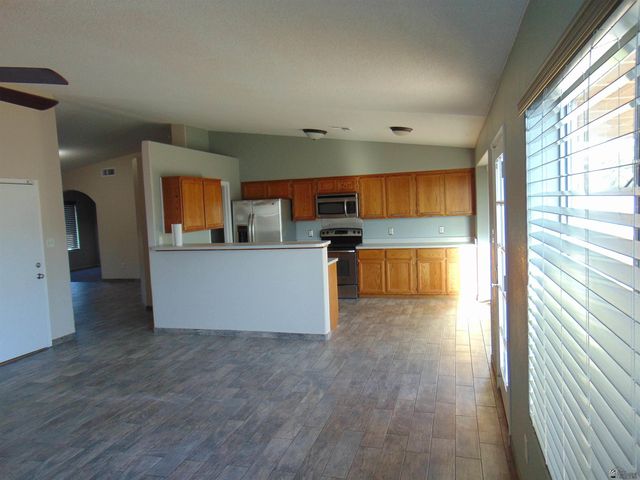 6274 E 43 St, Yuma, AZ 85365