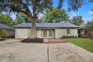 11707 Segrest Drive, Houston, TX 77047