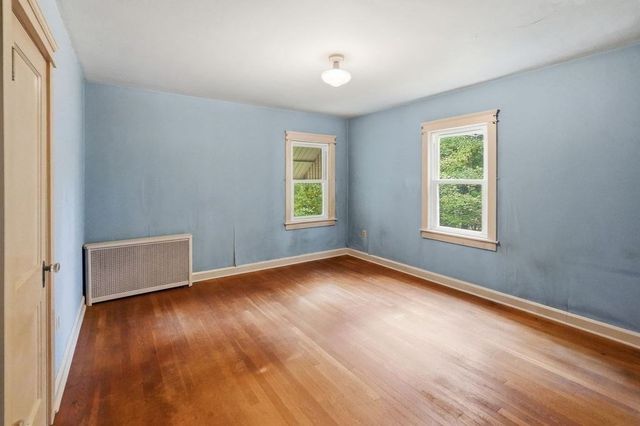 24 Litchfield Avenue, Southbridge, MA 01550