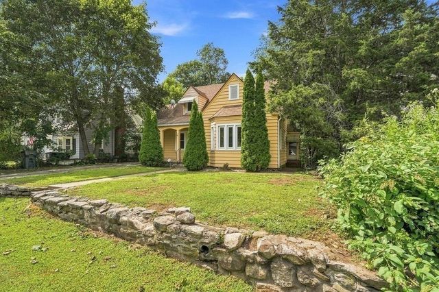 24 Litchfield Avenue, Southbridge, MA 01550